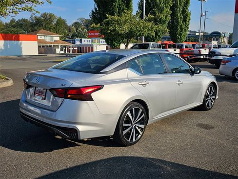 Used 2022 Nissan Altima 2.5 SR image 5
