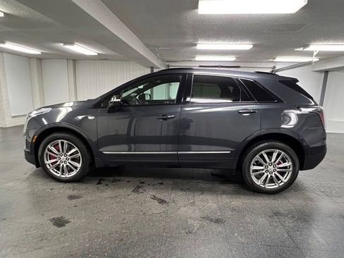 Used 2022 Cadillac XT5 Sportv w/ Technology Package AWD/4WD image 2