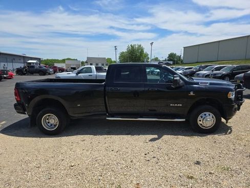 Used 2024 RAM 3500 Big Horn w/ Safety Group AWD/4WD image 8