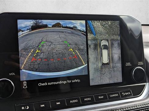 Used 2021 Nissan Rogue SL w/ Premium Package image 16