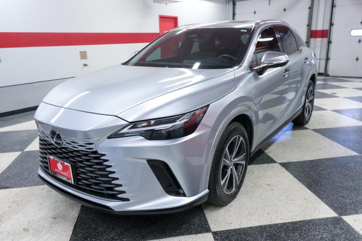 Used 2023 Lexus RX 350 Premium w/ Accessory Package (Z1) FWD image 5