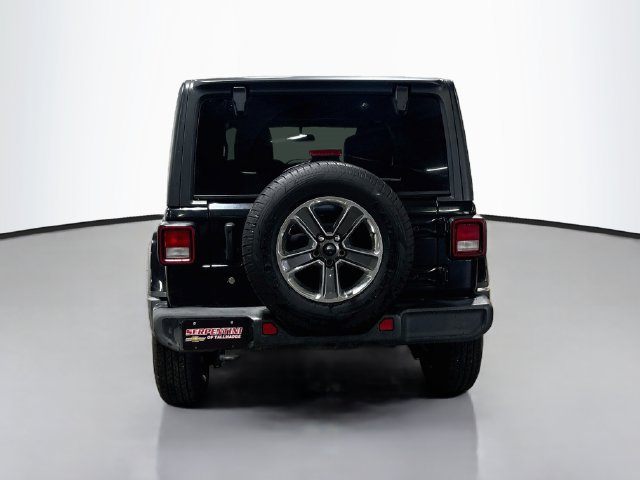 Used 2020 Jeep Wrangler Unlimited Sahara AWD/4WD image 8