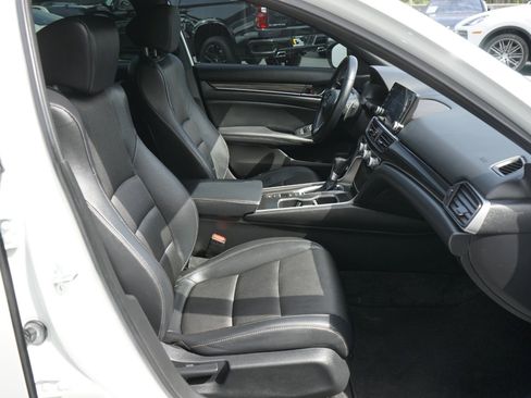 Used 2021 Honda Accord Sport image 18