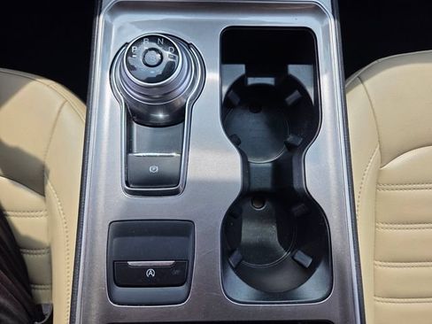 Used 2024 Ford Edge SEL AWD/4WD image 25