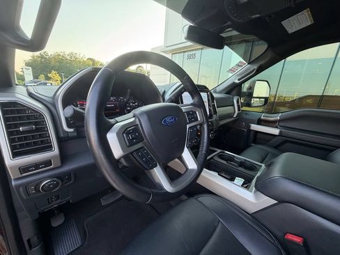 Used 2022 Ford F250 Lariat w/ Lariat Value Package AWD/4WD image 18