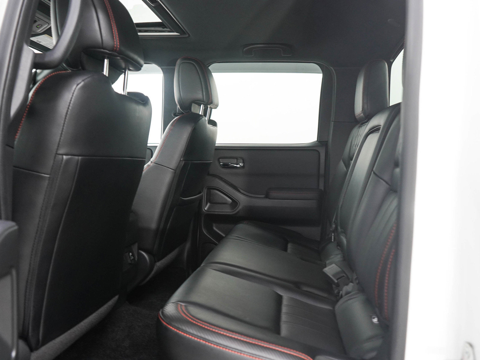 Used 2023 Nissan Frontier PRO-4X w/ Pro-4X Premium Package AWD/4WD image 15