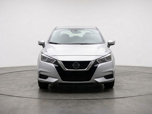 Used 2025 Nissan Versa SV FWD image 2