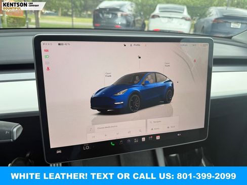 Used 2023 Tesla Model Y Performance AWD/4WD image 20