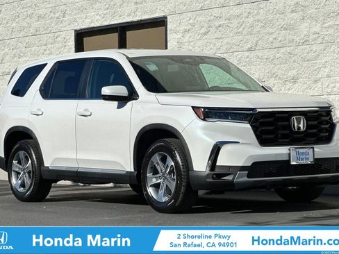 New 2025 Honda Pilot EX-L image 1