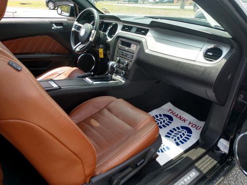 Used 2010 Ford Mustang Coupe image 20