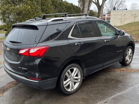 Used 2018 Chevrolet Equinox Premier image 3