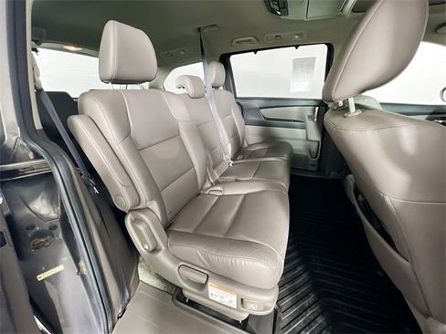 Used 2016 Honda Odyssey Touring Elite image 28