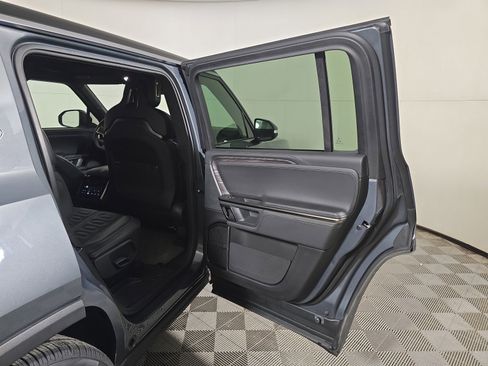 Used 2023 Rivian R1S Adventure image 19