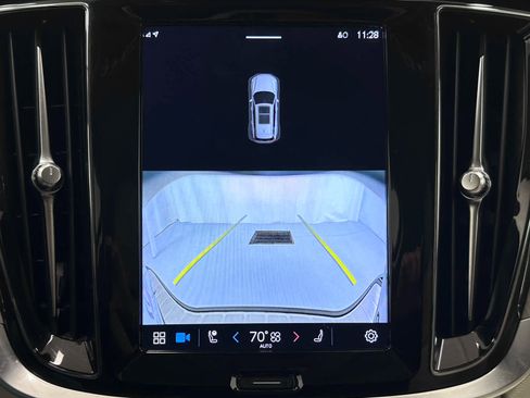 Used 2023 Volvo V60 B5 Cross Country Plus w/ Climate Package image 35