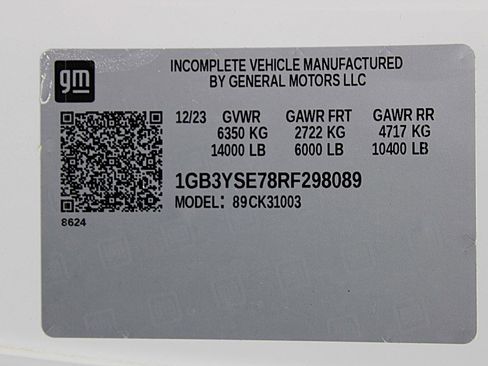 Used 2024 Chevrolet Silverado 3500 W/T w/ Snow Plow Prep Package image 34