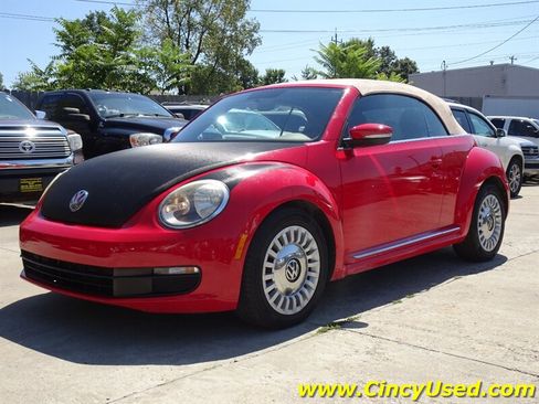 Used 2013 Volkswagen Beetle 2.5 FWD image 3