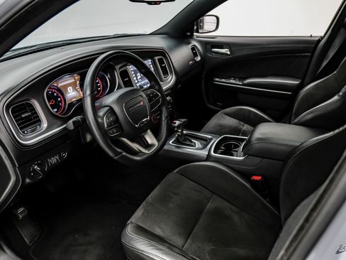 Used 2021 Dodge Charger Scat Pack image 2
