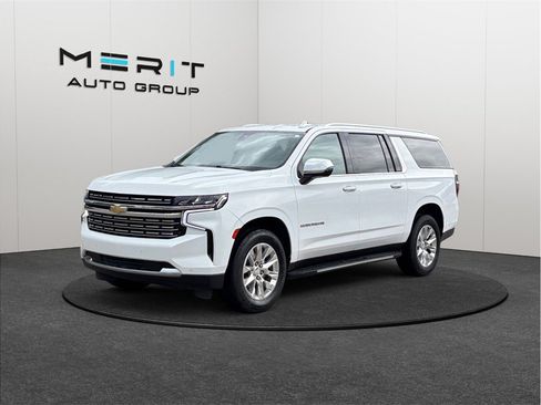 Used 2021 Chevrolet Suburban Premier RWD image 4