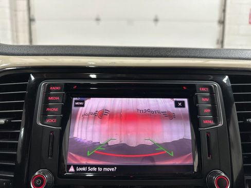 Used 2019 Volkswagen Beetle 2.0T Final Edition SEL image 27