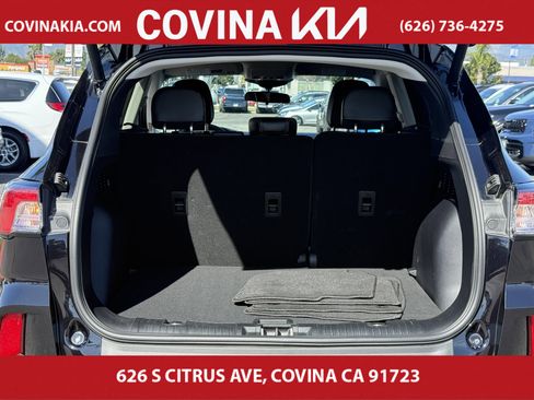 Used 2022 Ford Escape SEL w/ Technology Package image 10