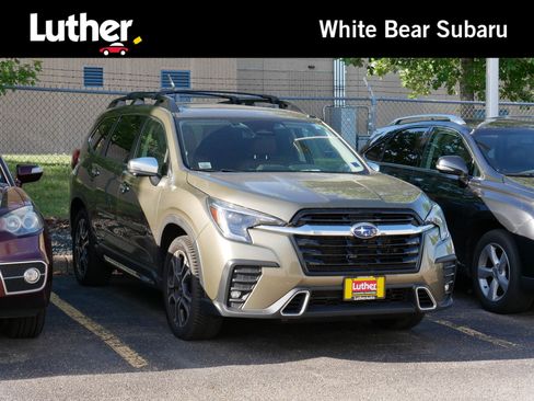 Used 2023 Subaru Ascent Touring AWD/4WD image 1
