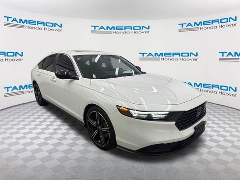 Used 2023 Honda Accord Sport image 7
