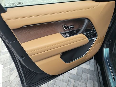 New 2026 Land Rover Range Rover SE AWD/4WD image 23