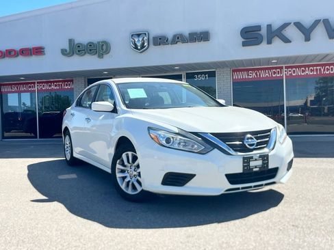 Used 2016 Nissan Altima 2.5 S w/ Power Driver Seat Package FWD image 1