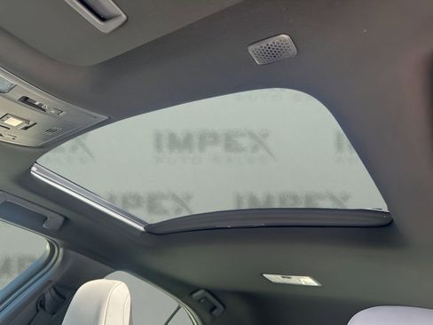 Used 2019 Lexus UX 200 w/ Premium Package image 11