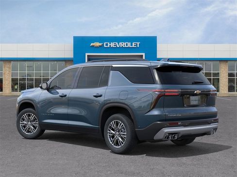 New 2026 Chevrolet Traverse LT w/ Driver Confidence Package image 3