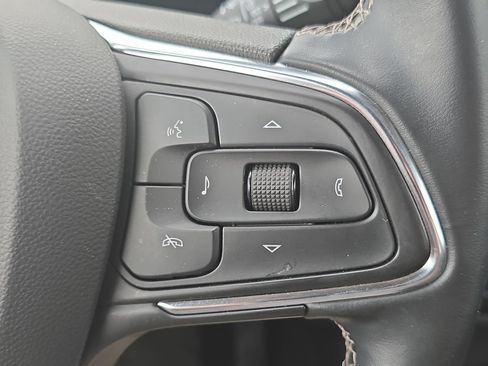 Used 2024 Buick Encore GX Preferred AWD/4WD image 19