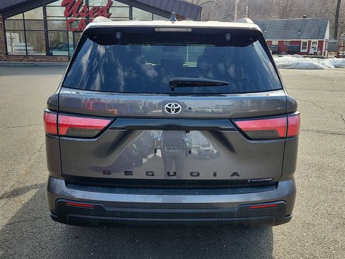 Used 2025 Toyota Sequoia SR5 image 5
