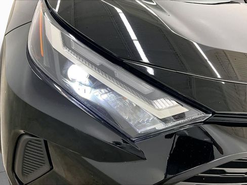 Used 2023 Toyota RAV4 LE FWD image 28