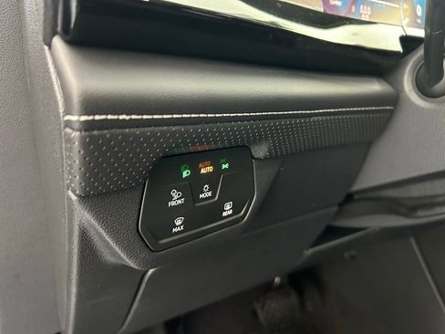 New 2026 Volkswagen Atlas SE FWD image 56