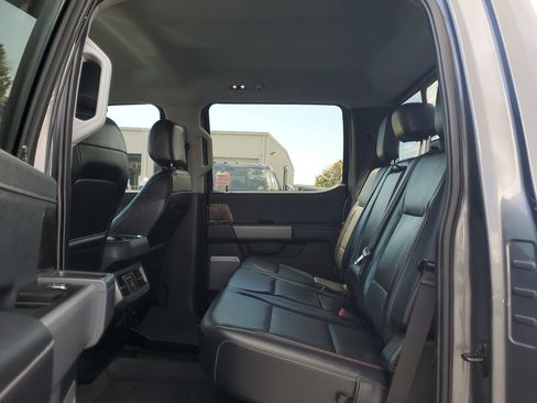 Certified 2024 Ford F250 Lariat w/ Lariat Ultimate Package image 12