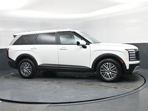 New 2026 Hyundai Palisade SE image 2