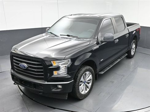 Used 2017 Ford F150 XL w/ Equipment Group 101A Mid AWD/4WD image 21