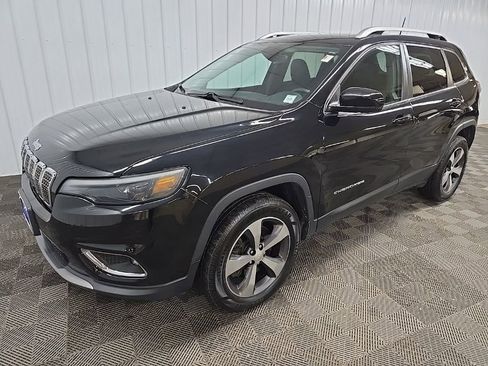 Used 2019 Jeep Cherokee Limited image 8