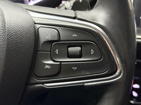 Used 2023 Buick Envision Essence w/ Sport Touring Package FWD image 28