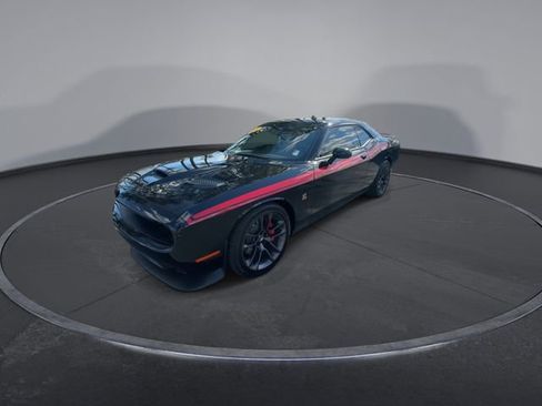 Used 2021 Dodge Challenger R/T Scat Pack RWD image 8