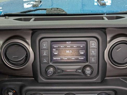 Used 2020 Jeep Wrangler Unlimited Sport S image 17