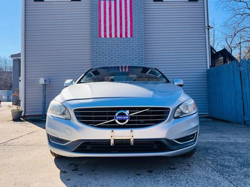 Used 2015 Volvo S60 T5 Premier image 4