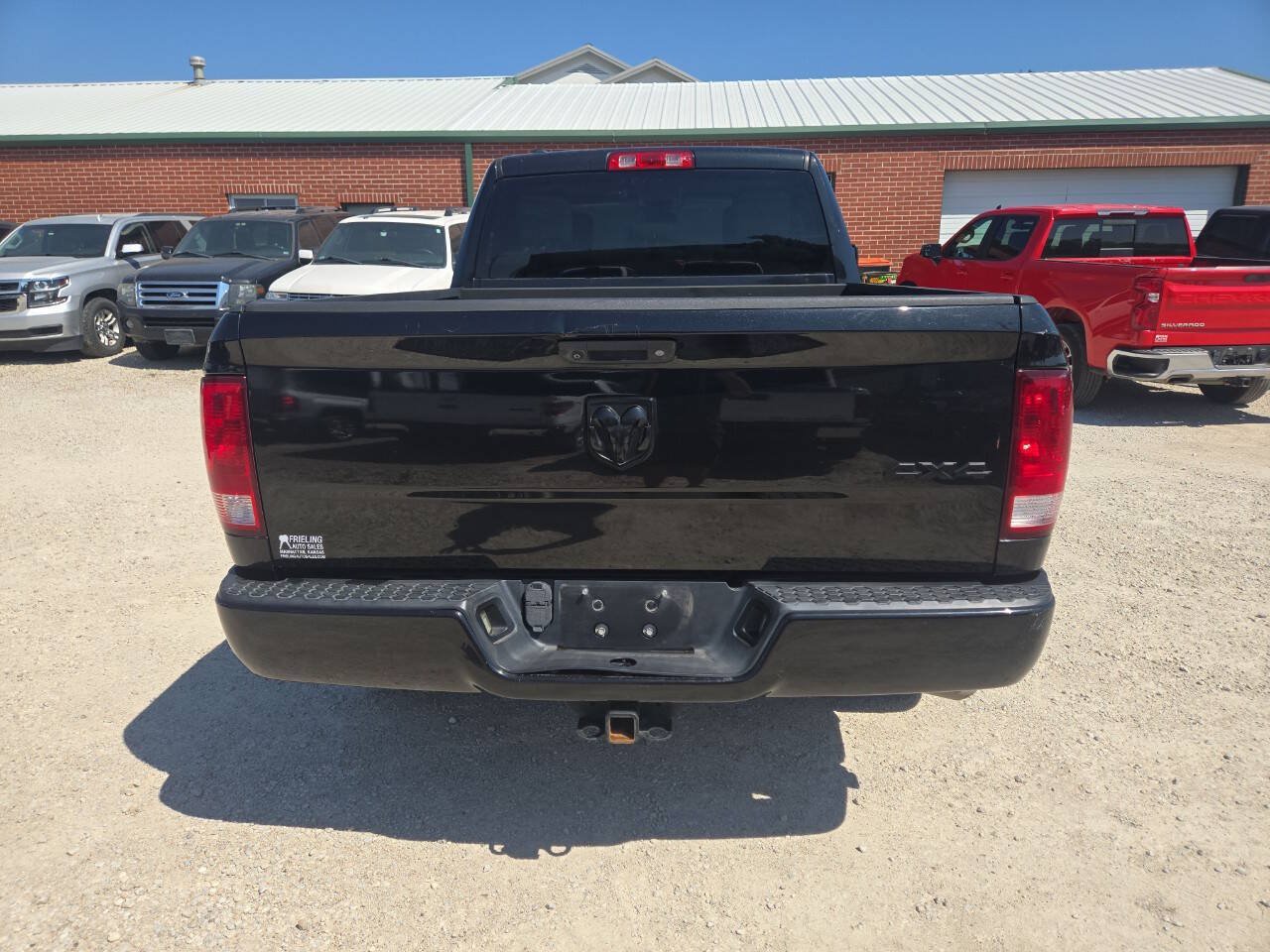 Used 2018 RAM 1500 Express w/ Black Ram 1500 Express Group AWD/4WD image 12