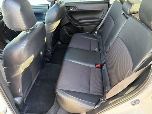 Used 2018 Subaru Forester 2.5i Premium image 10