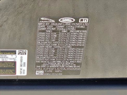 Used 2026 Land Rover Range Rover Long Wheelbase SE AWD/4WD image 25