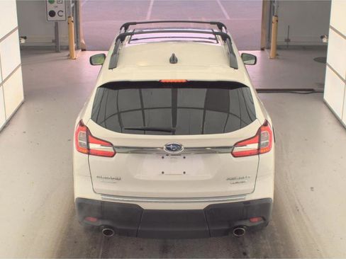 Used 2022 Subaru Ascent Limited w/ Technology Package image 3