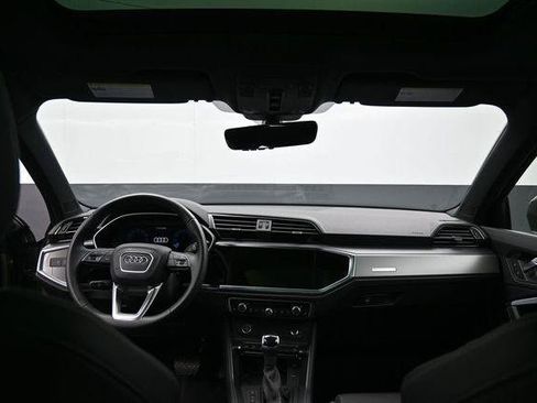 Used 2025 Audi Q3 2.0T Premium w/ Convenience Package AWD/4WD image 29