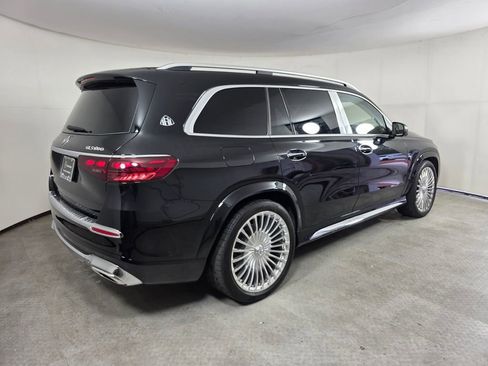 Certified 2025 Mercedes-Benz Maybach GLS 600 4MATIC image 4