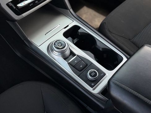 Certified 2023 Ford Explorer XLT AWD/4WD image 17