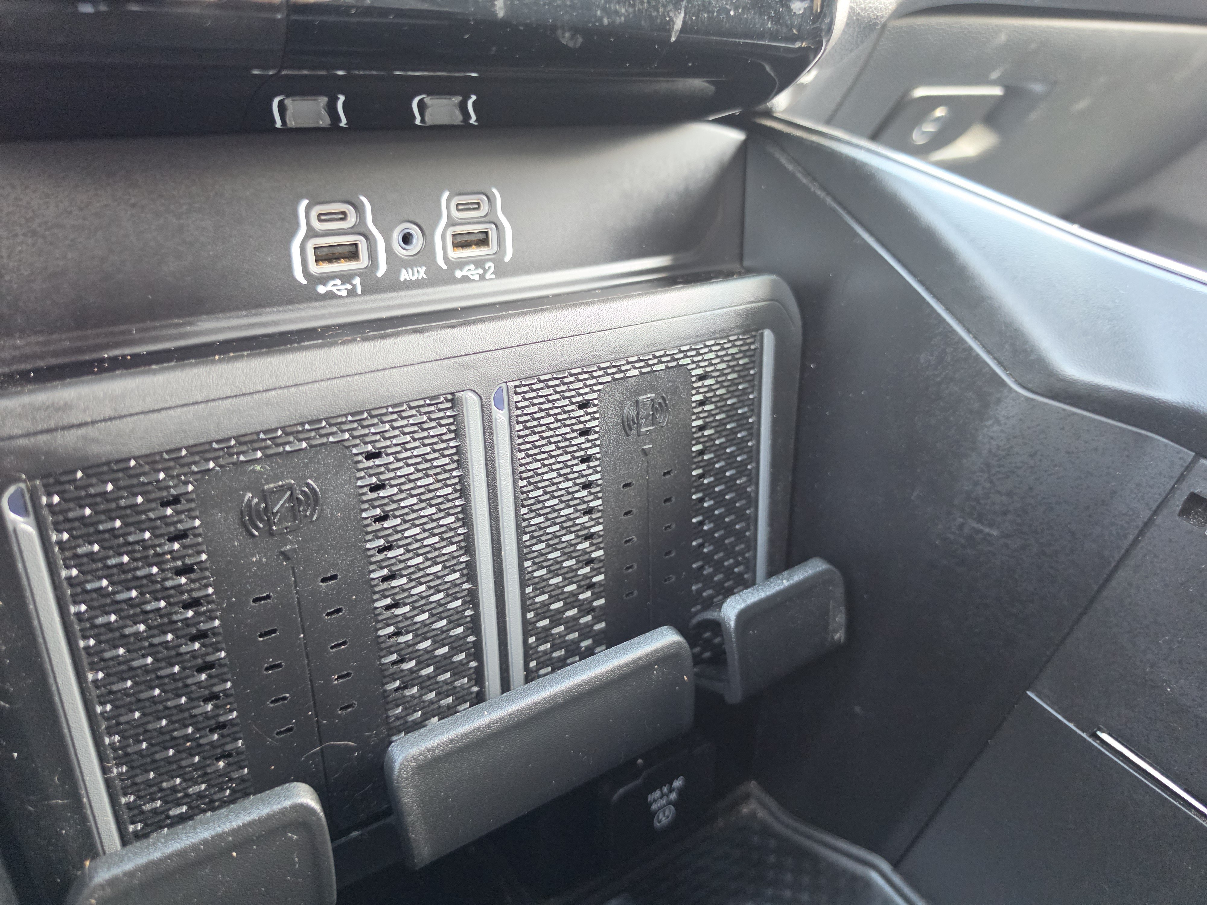 Used 2026 RAM 3500 Laramie AWD/4WD image 31